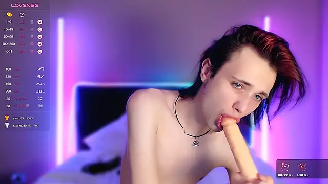 twink_elliot_ Snapshot